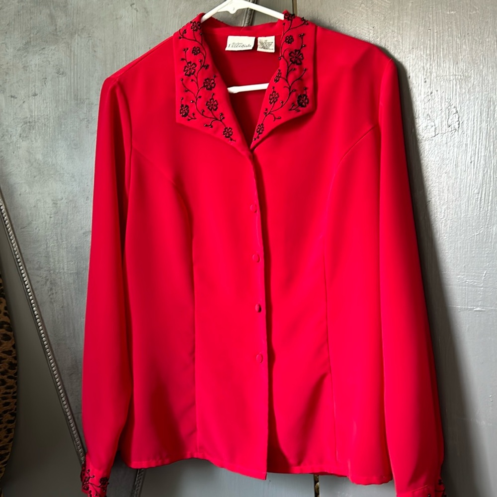 Ladies red blouse vintage Embroidered with black beads Fitted elegant 12 EUC